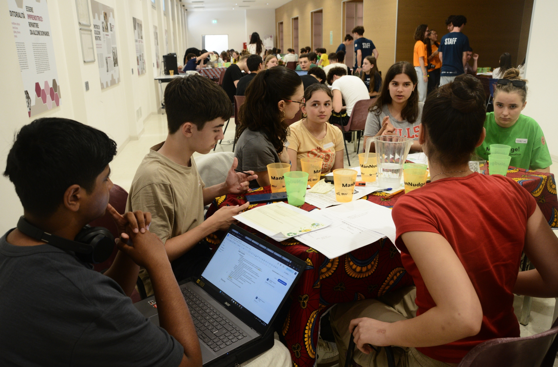 la-sfida-tra-giovani-per-scuole-piu-sostenibili