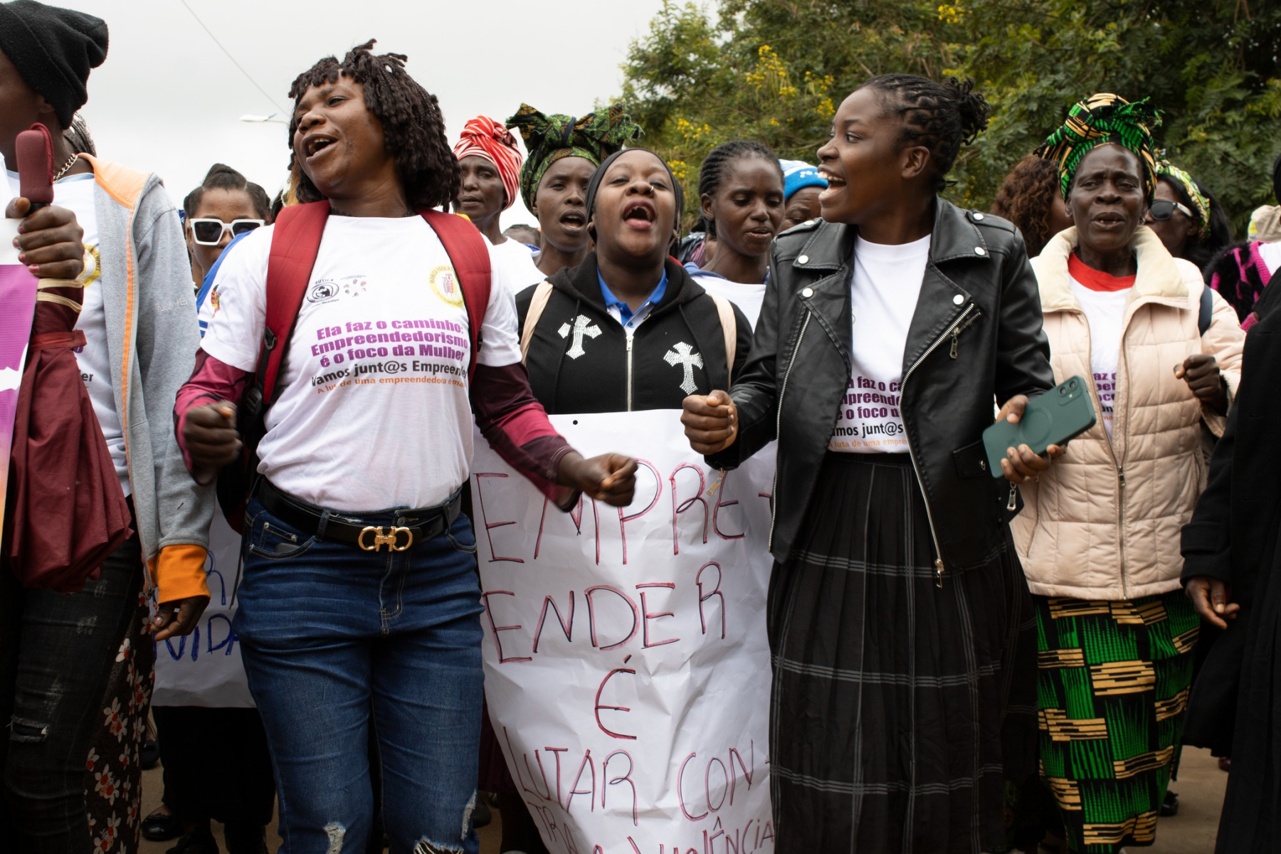 ela-faz-o-caminho-la-marcia-per-la-parita-di-genere