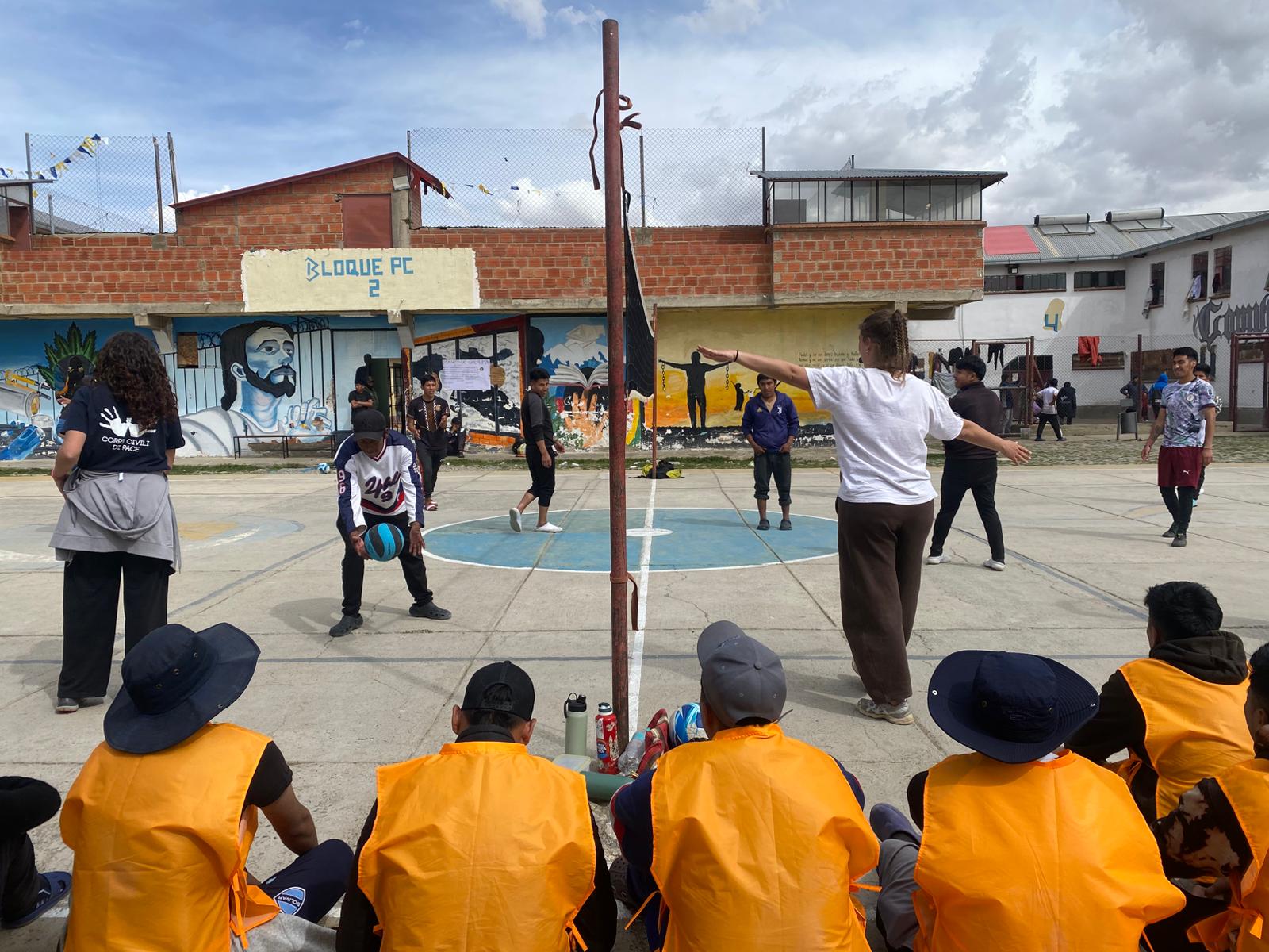 lo-sport-che-insegna-a-fare-squadra-anche-dove-la-vita-e-ristretta