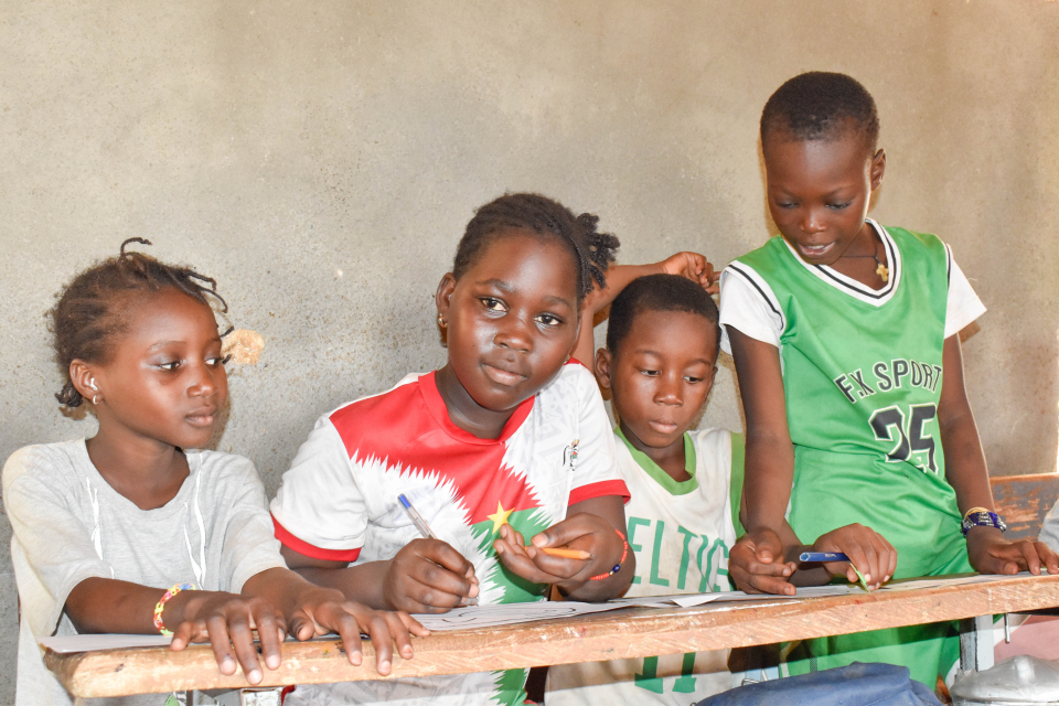 kit-scolastici-e-igienici-per-i-piccoli-sfollati